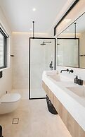 Elia Cove Luxury Villas & Residences