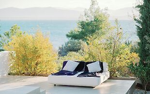 Elia Cove Luxury Villas & Residences