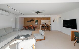 Elia Cove Luxury Villas & Residences