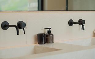 Elia Cove Luxury Villas & Residences