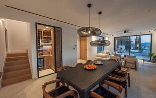 Elia Cove Luxury Villas & Residences