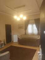 Claramojisola - Eunice Apartments