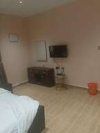 Claramojisola - Eunice Apartments