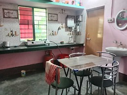 Akshita Guest House By GRB