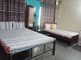 Akshita Guest House By GRB