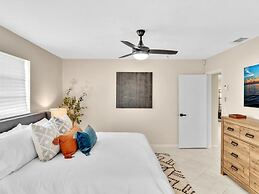 Casa Maya 3br Home With Pool In Hollywood Hills 3 Bedroom Home by RedA