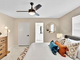 Casa Maya 3br Home With Pool In Hollywood Hills 3 Bedroom Home by RedA