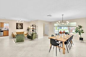 Casa Maya 3br Home With Pool In Hollywood Hills 3 Bedroom Home by RedA