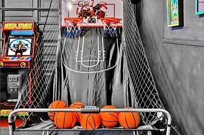 Casa Maya 3br Home With Pool In Hollywood Hills 3 Bedroom Home by RedA