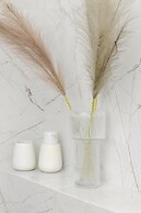 Starowiejska With Parking by Renters