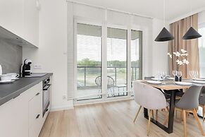 Starowiejska With Parking by Renters