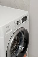 Starowiejska With Parking by Renters