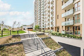 Starowiejska With Parking by Renters