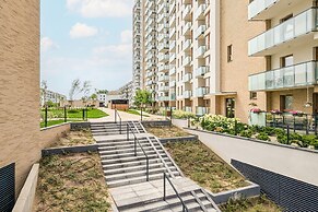 Starowiejska With Parking by Renters