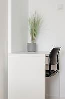 Starowiejska With Parking by Renters