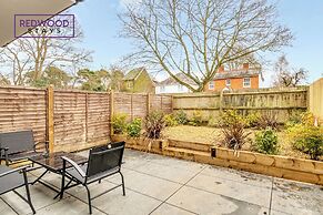 Ettrick Court House By REDWOOD STAYS