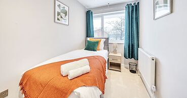 Ettrick Court House By REDWOOD STAYS