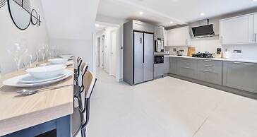 Ettrick Court House By REDWOOD STAYS