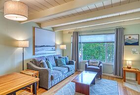 Live Oak Oasis Santa Cruz Chic