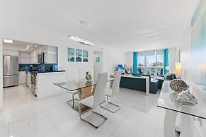 Ocean Wind Luxury Beachfront Condo With Pool & Gym