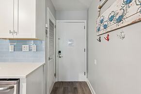 Seaside Bliss Retreat Coastal Condo for 6