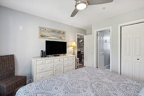 Seaside Bliss Retreat Coastal Condo for 6