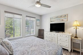 Seaside Bliss Retreat Coastal Condo for 6