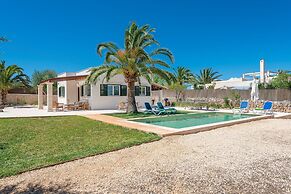 Las Estrellas in Cala Llombards