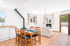 Las Estrellas in Cala Llombards