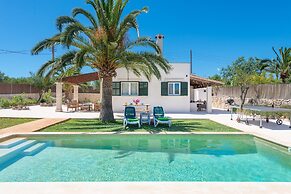 Las Estrellas in Cala Llombards