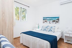 Las Estrellas in Cala Llombards