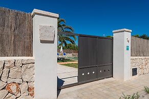 Las Estrellas in Cala Llombards