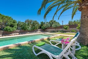 Las Estrellas in Cala Llombards