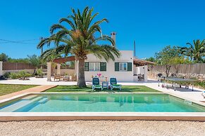 Las Estrellas in Cala Llombards