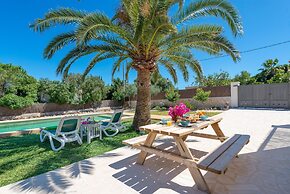 Las Estrellas in Cala Llombards