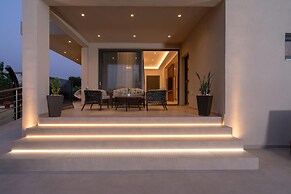 Diamond Villa With Swimming Pool