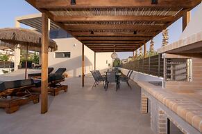 Diamond Villa With Swimming Pool