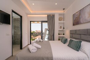 Diamond Villa With Swimming Pool