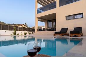 Diamond Villa With Swimming Pool