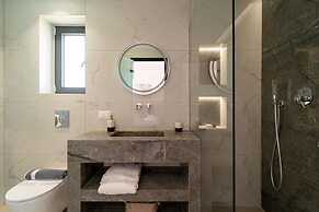 Diamond Villa With Swimming Pool