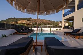 Diamond Villa With Swimming Pool