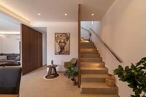 Diamond Villa With Swimming Pool