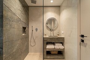 Diamond Villa With Swimming Pool