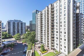 Elegant 2BR Apartment - Minutes to D.C.