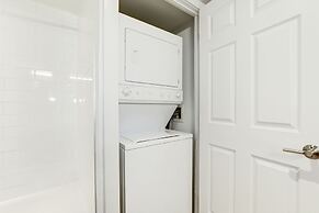 Elegant 2BR Apartment - Minutes to D.C.