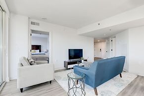 Elegant 2BR Apartment - Minutes to D.C.