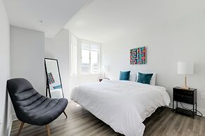 Elegant 2BR Apartment - Minutes to D.C.