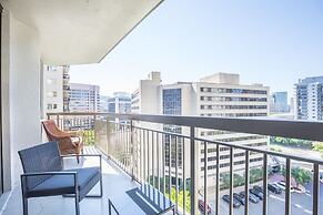 Elegant 2BR Apartment - Minutes to D.C.