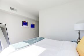 Elegant 2BR Apartment - Minutes to D.C.