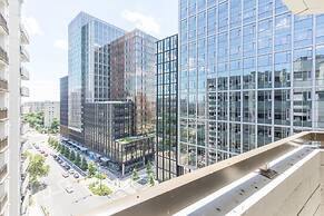 Elegant 2BR Apartment - Minutes to D.C.